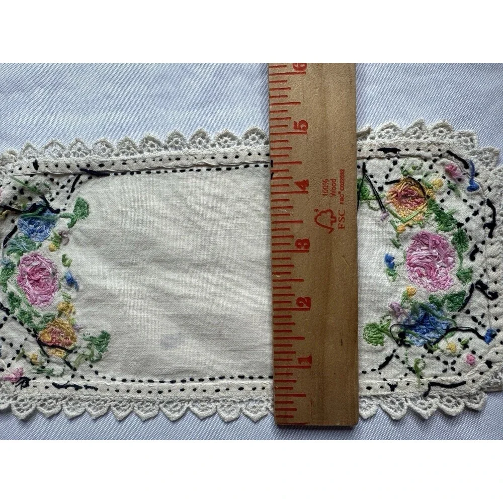 Vintage Hand Embroidered Linen Dresser Scarf Lace Trim Floral Roses Cottagecore